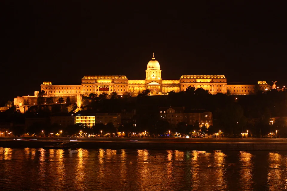 Budapest True Crime & Legends Walk
