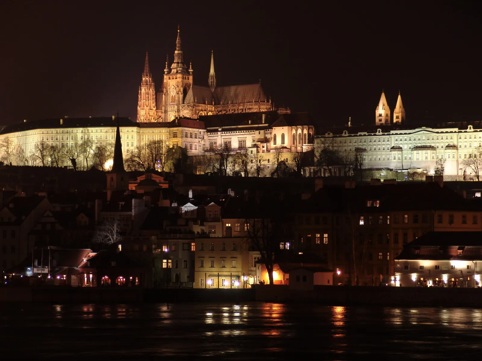 Prague Dark History: Dungeons & Medieval Torture Walk — photo 4