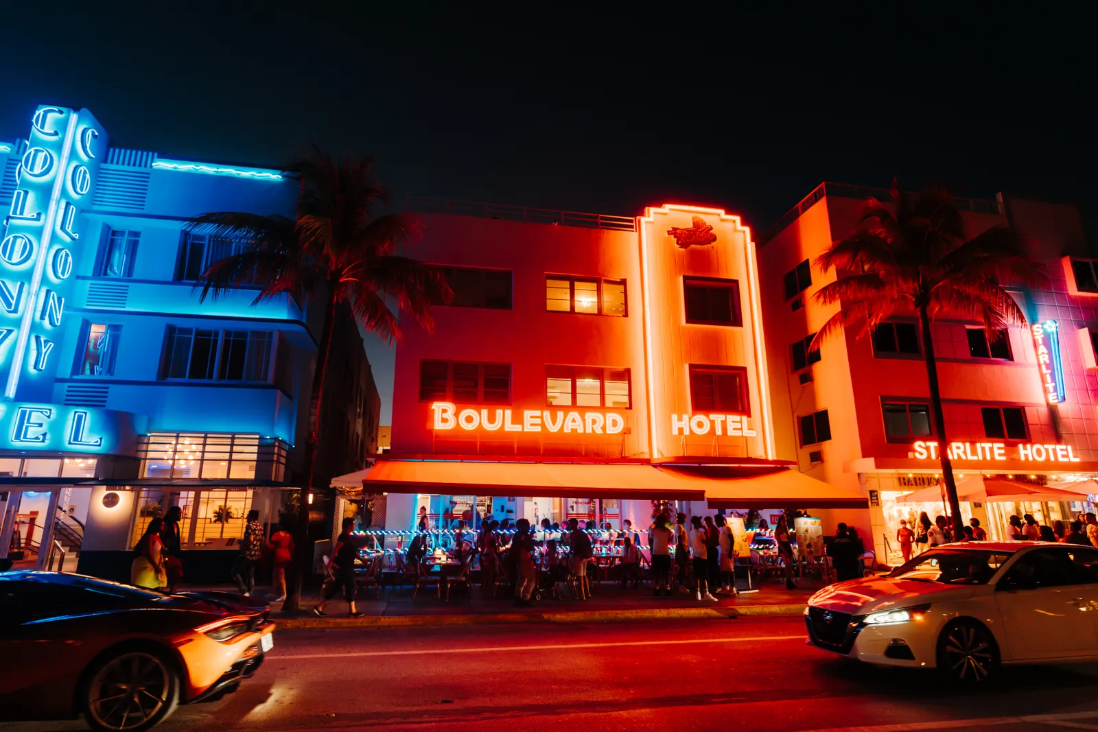 Miami Boos & Booze Haunted Pub Crawl — photo 2