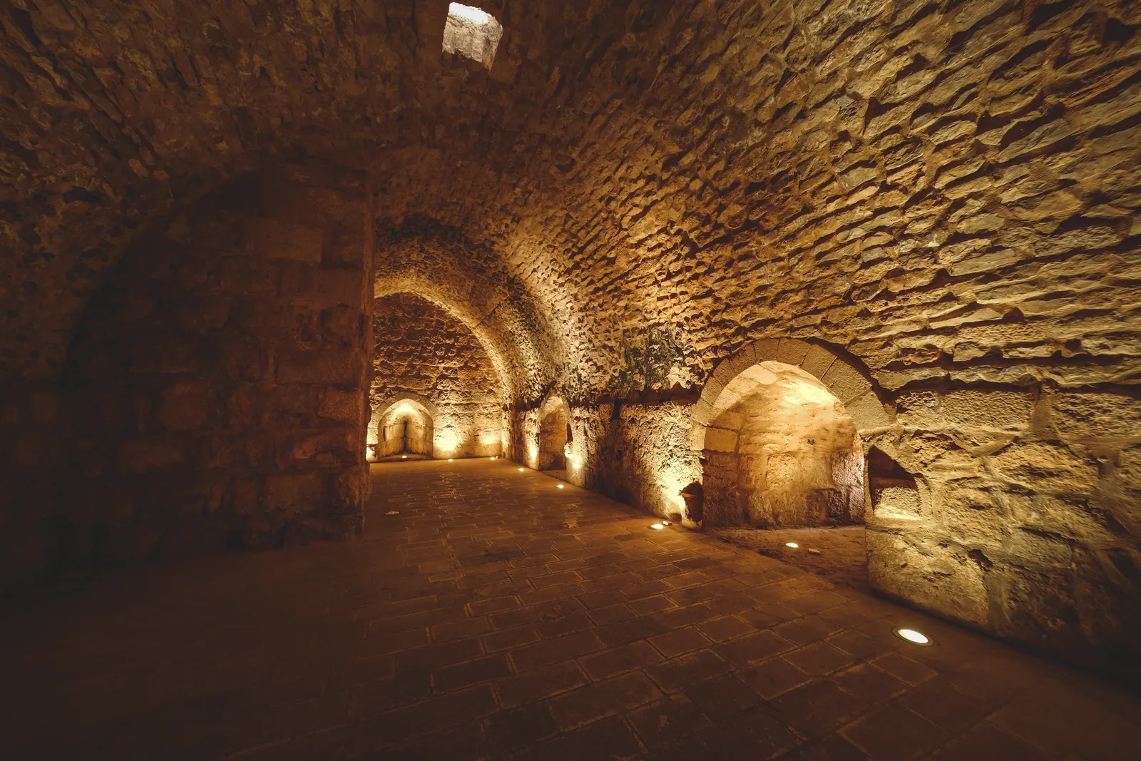 Dark Rome: Underground Crypts & Catacombs Tour