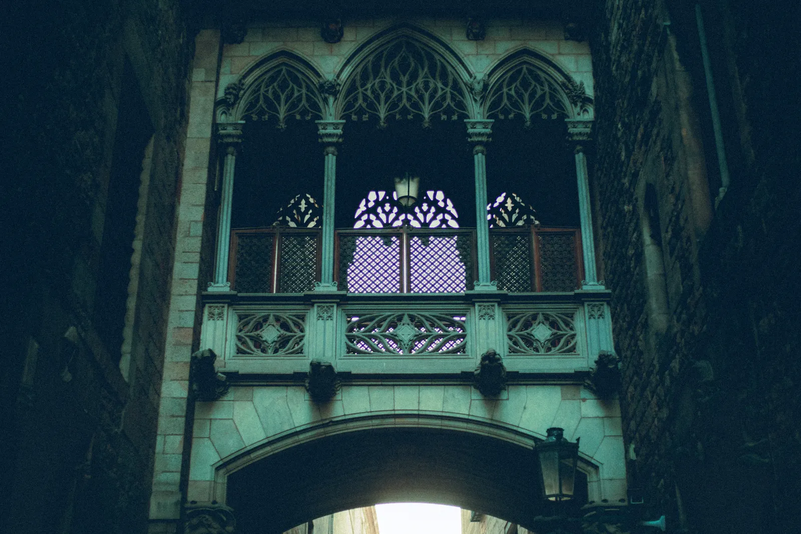 Barcelona Gothic Quarter: Ghosts & Legends Night Walk — photo 2