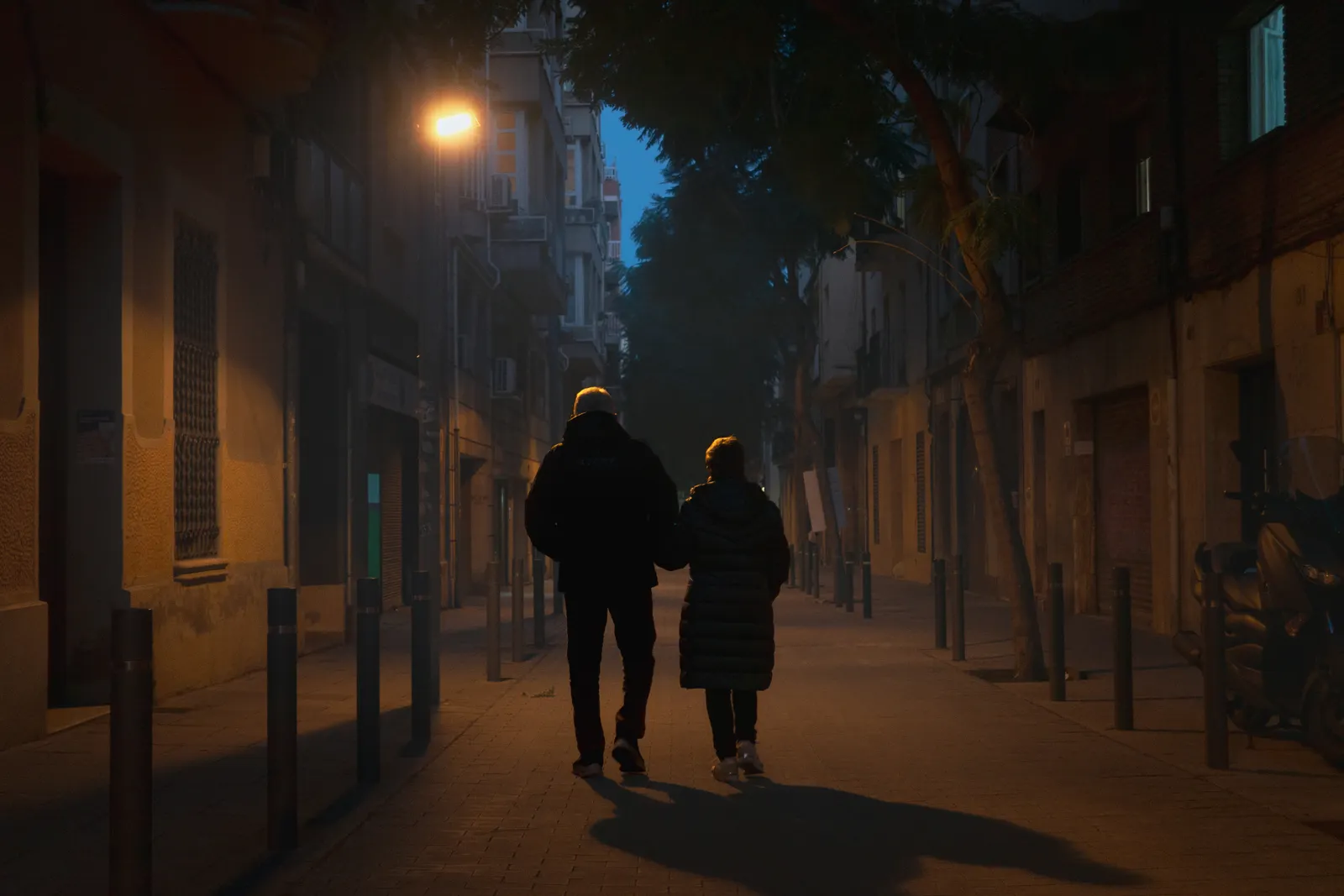 Barcelona Gothic Quarter: Ghosts & Legends Night Walk — photo 3