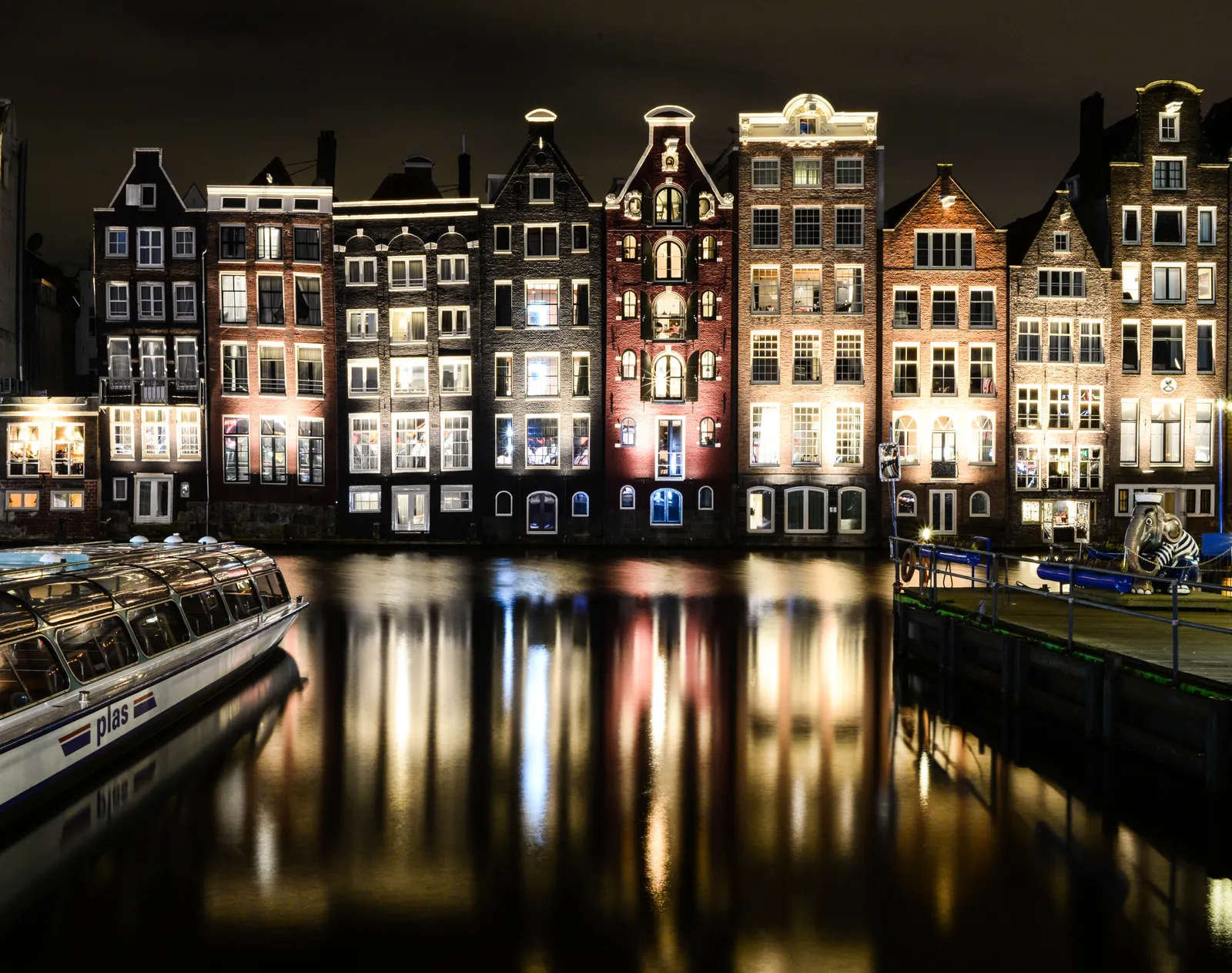 Amsterdam Evening Canal Cruise with Drinks — photo 4