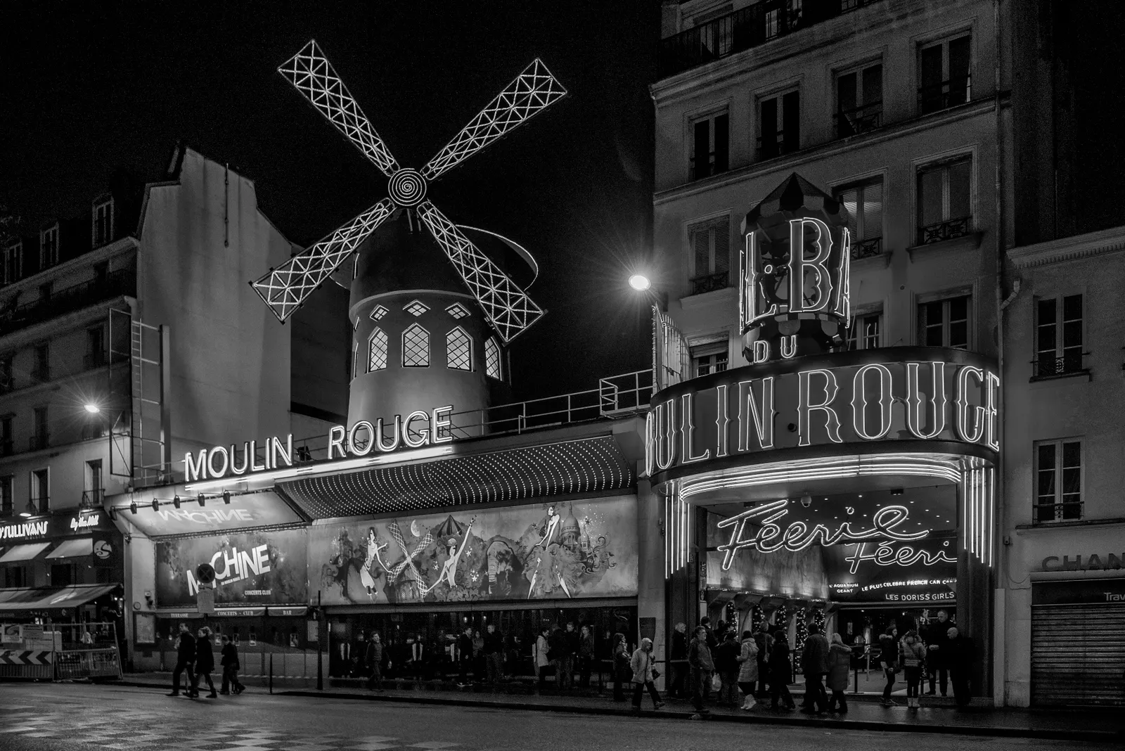 Paris Pub Crawl: Le Marais & Bastille by Night