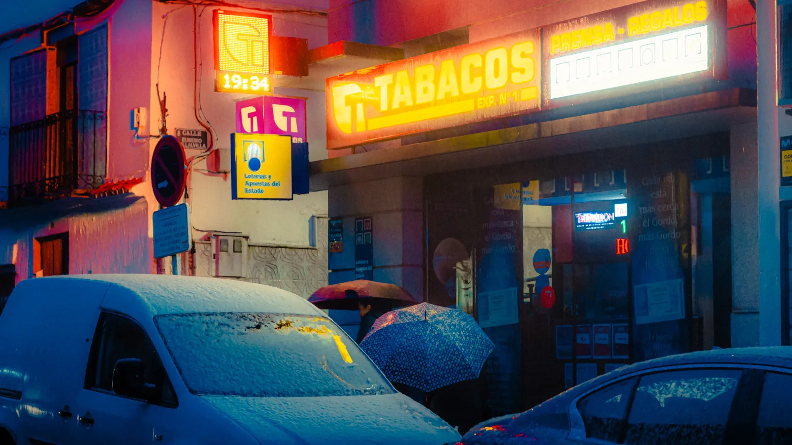 Madrid Original Pub Crawl: Bars, Shots & Club — photo 3