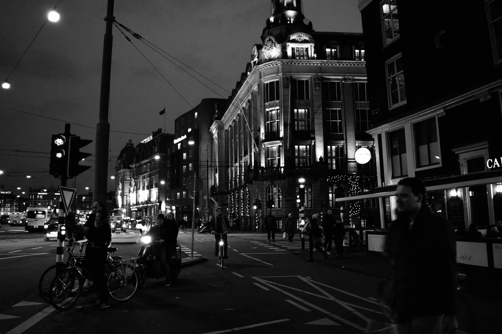 Amsterdam Haunted City Night Walk — photo 2
