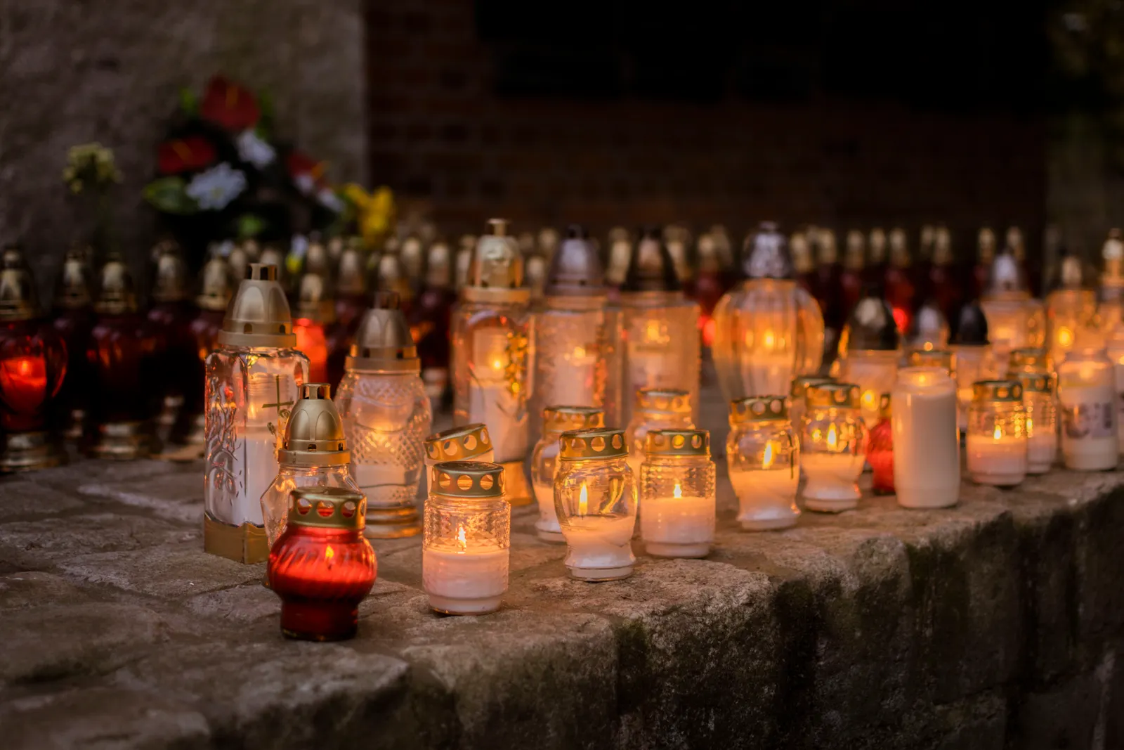 Pere Lachaise Cemetery Ghost Walk by Lantern — photo 4