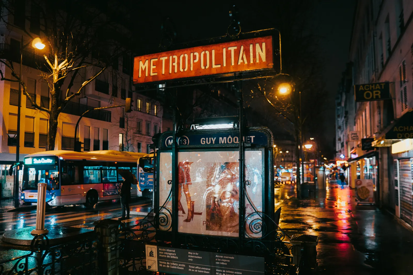 Paris After Dark: Montmartre & Pigalle Night Walk — photo 5