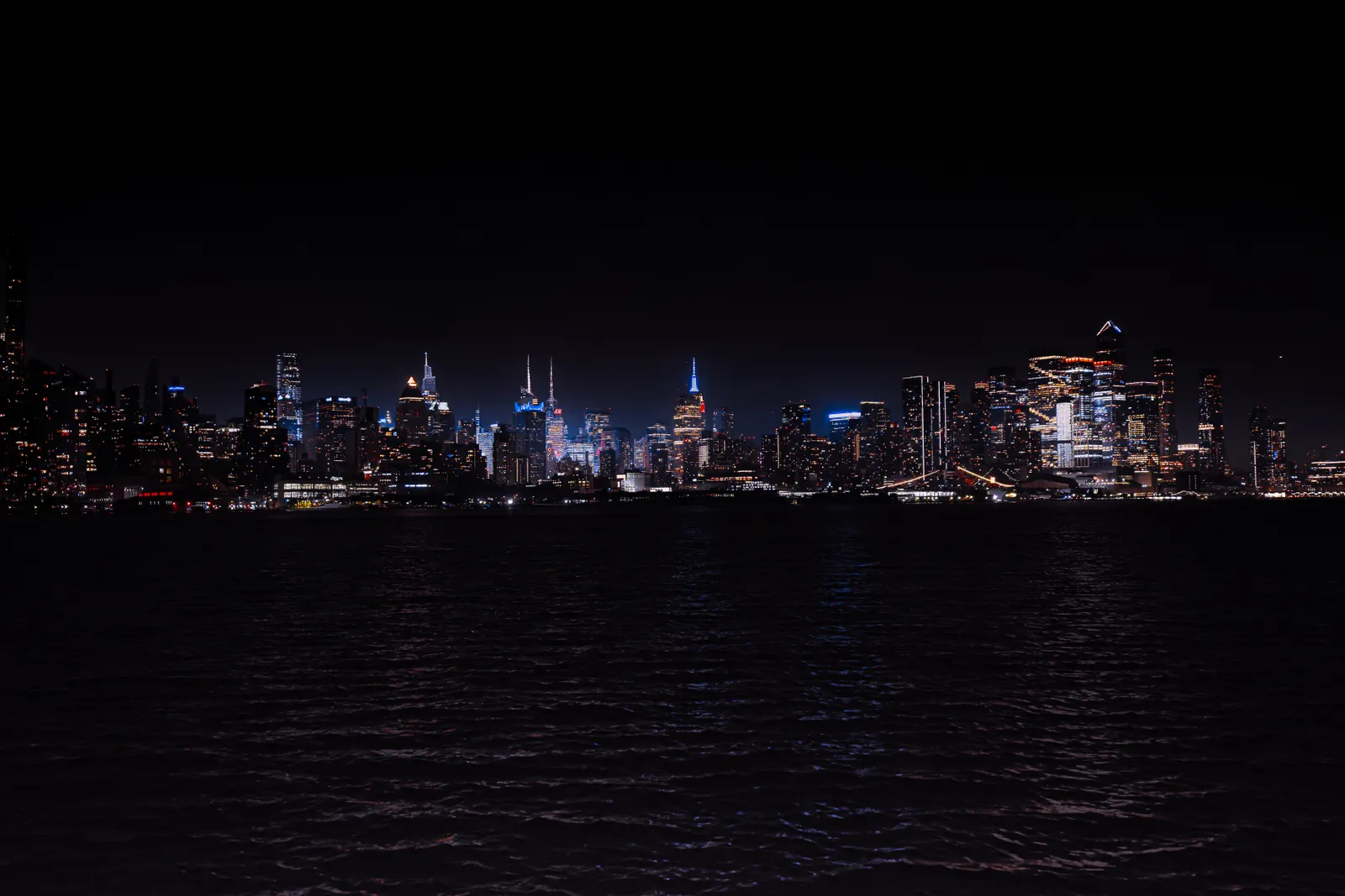 Champagne City Lights Yacht Cruise — photo 5
