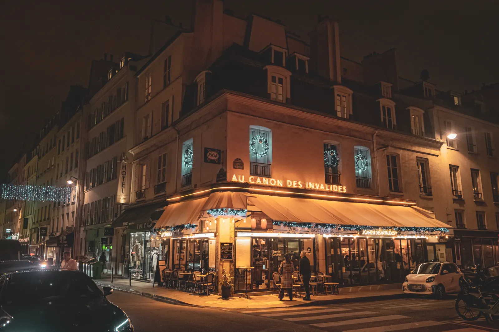 Paris After Dark: Montmartre & Pigalle Night Walk — photo 3