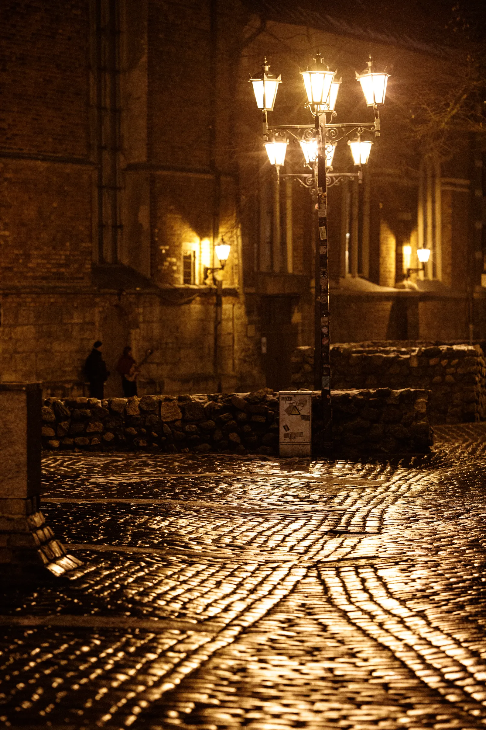 Prague Dark History: Dungeons & Medieval Torture Walk — photo 2