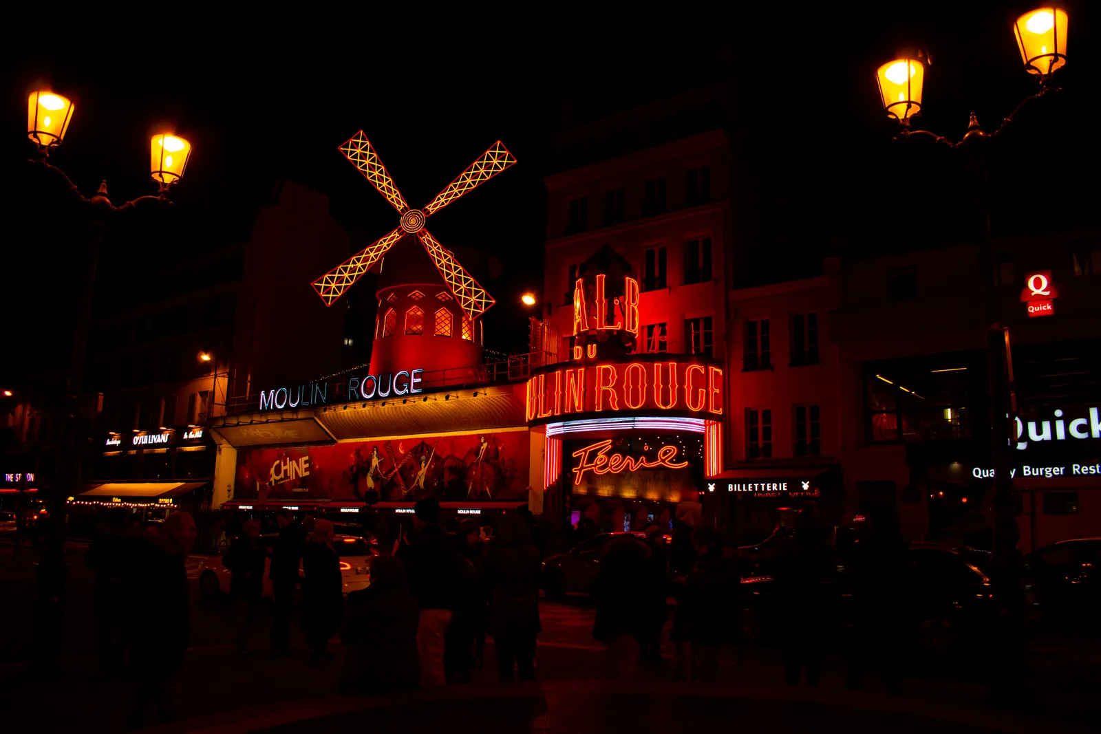 Paris After Dark: Montmartre & Pigalle Night Walk