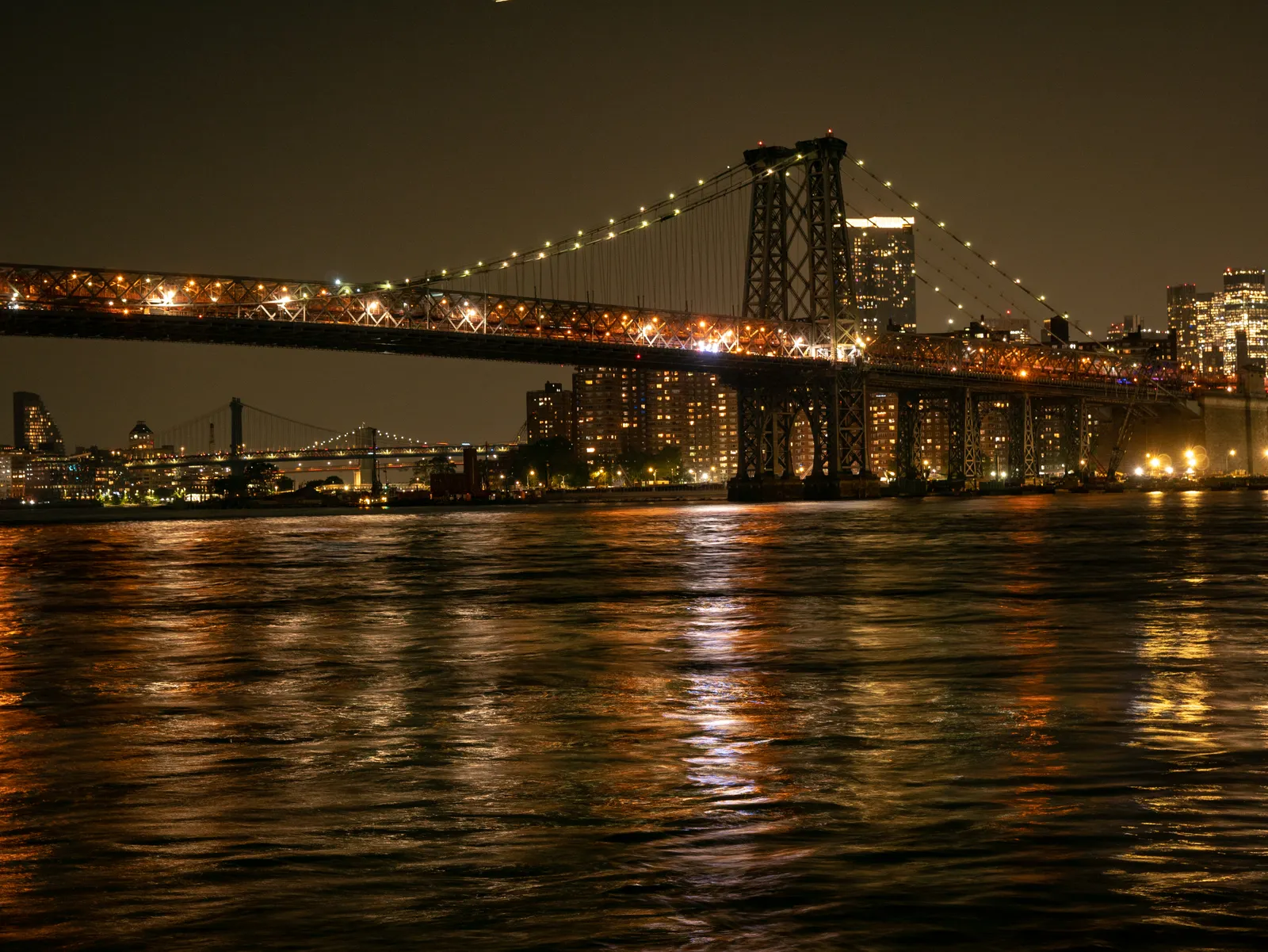 Champagne City Lights Yacht Cruise — photo 3