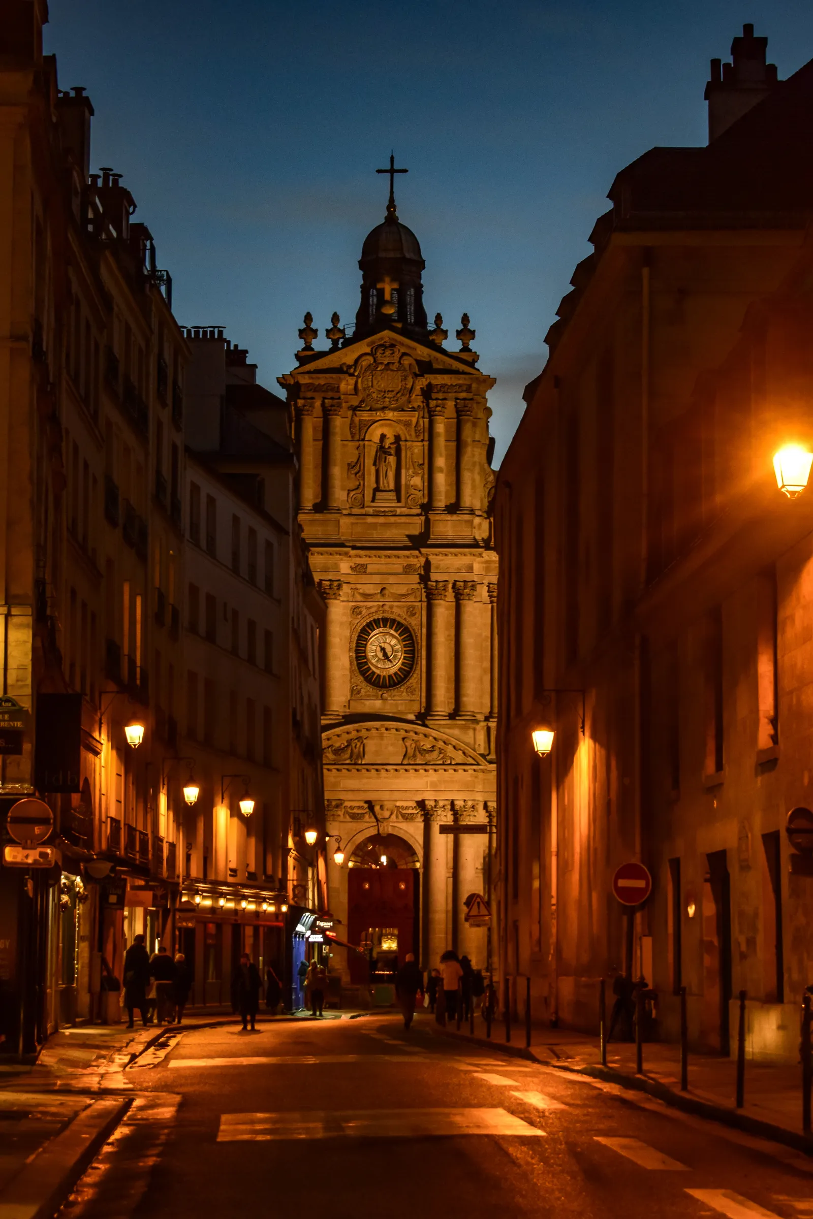 Haunted Paris: Ghost Legends & Labyrinths Walk — photo 3