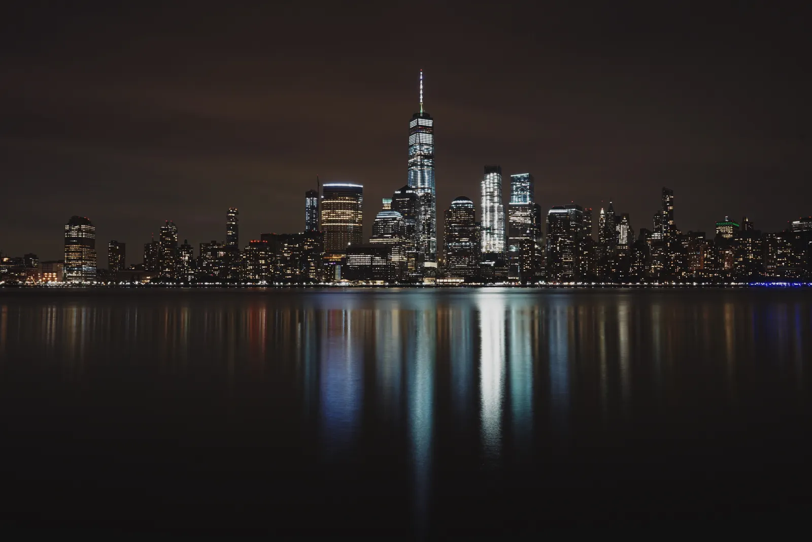 Champagne City Lights Yacht Cruise — photo 4