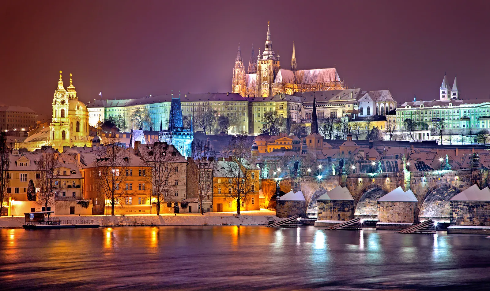 Prague Ghost Walk: Old Town Dark Legends