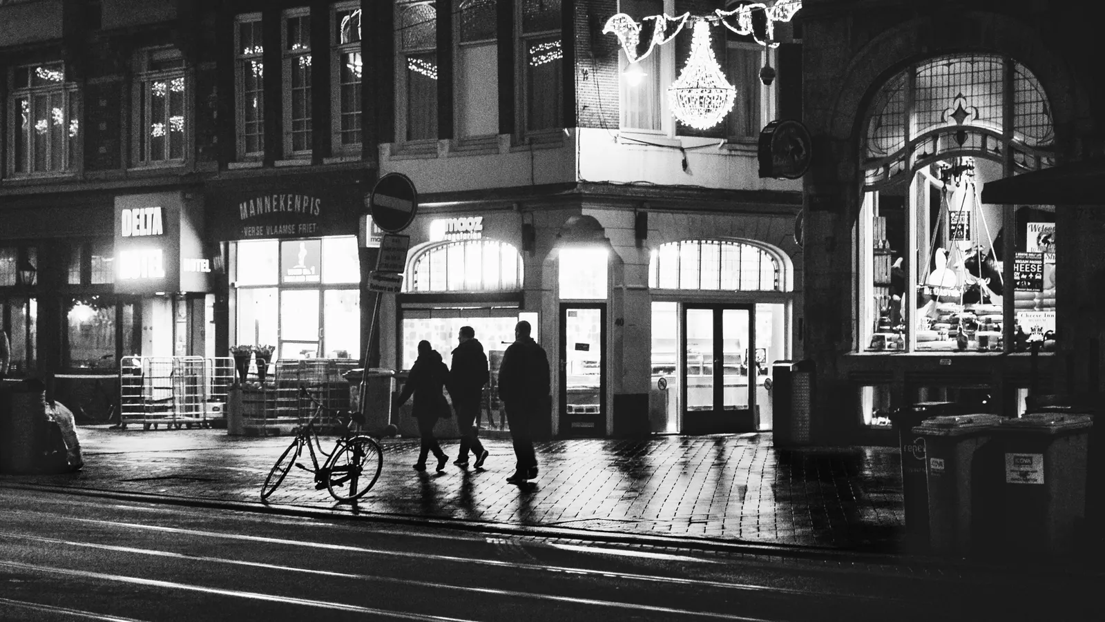 Amsterdam Dark History Tour: From Golden Age to WWII — photo 5