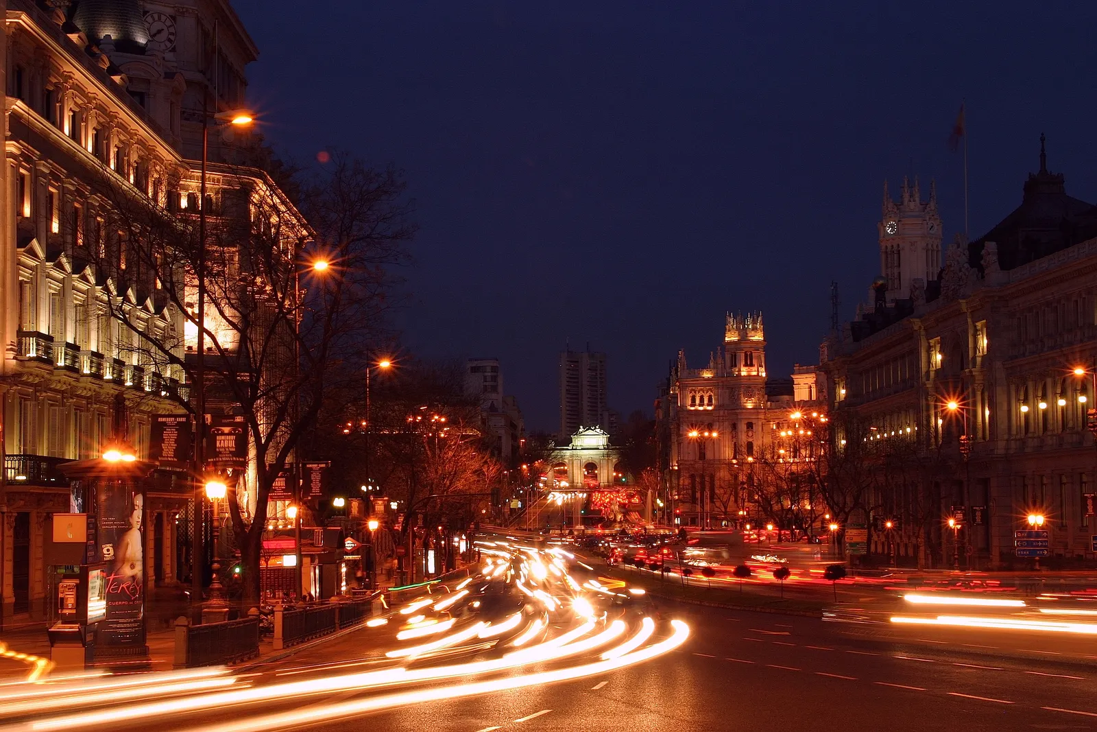 Madrid Party Bus: All-Night Club Tour — photo 2